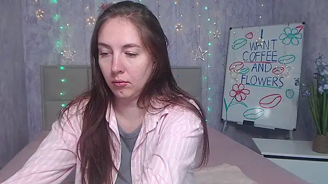 Snapshot of KaleyReed chatting on 11, 9, 2025 KaleyReed online show from 11, 9, 2025