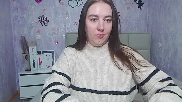 Snapshot of KaleyReed chatting on 4, 3, 2025 KaleyReed online show from 4, 3, 2025
