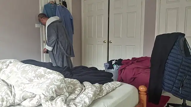 AmateurGuy23 online show from 28, 10, 2025