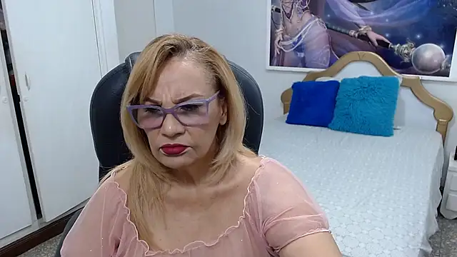 emiliaa hot online show from 19, 6, 2026
