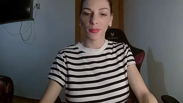 Vampirosa online show from 4, 2, 2026