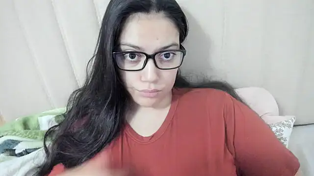 Snapshot of roniewester chatting on 7, 10, 2025 roniewester online show from 7, 10, 2025