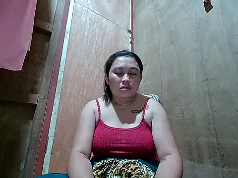 Snapshot of LalaiAsian chatting on 1, 11, 2025 LalaiAsian online show from 1, 11, 2025