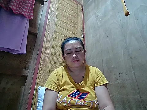 Snapshot of LalaiAsian chatting on 19, 11, 2025 LalaiAsian online show from 19, 11, 2025