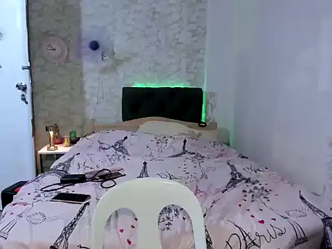 Hebefemme online show from 18, 12, 2025