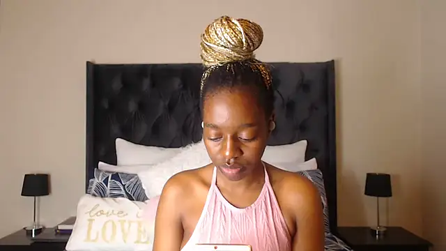 Snapshot of Sexynaughty_Gal chatting on 2, 3, 2025 Sexynaughty Gal online show from 2, 3, 2025