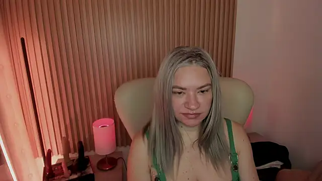 MarianL0ve online show from 19, 3, 2025