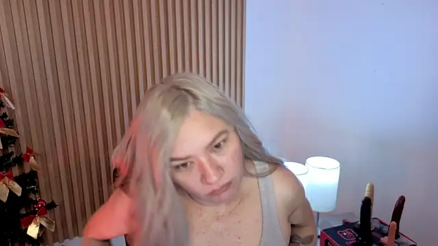 MarianL0ve online show from 6, 1, 2026