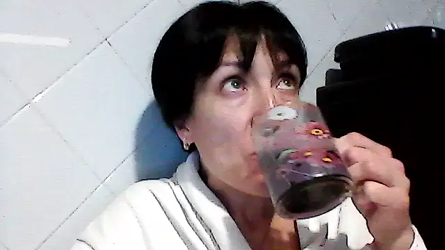 Snapshot of SunnyAmorre chatting on 10, 9, 2025 SunnyAmorre online show from 10, 9, 2025