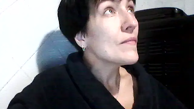 Snapshot of SunnyAmorre chatting on 29, 9, 2025 SunnyAmorre online show from 29, 9, 2025