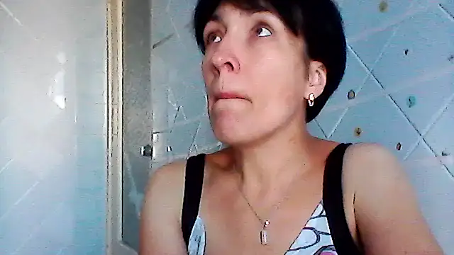 Snapshot of SunnyAmorre chatting on 11, 9, 2025 SunnyAmorre online show from 11, 9, 2025