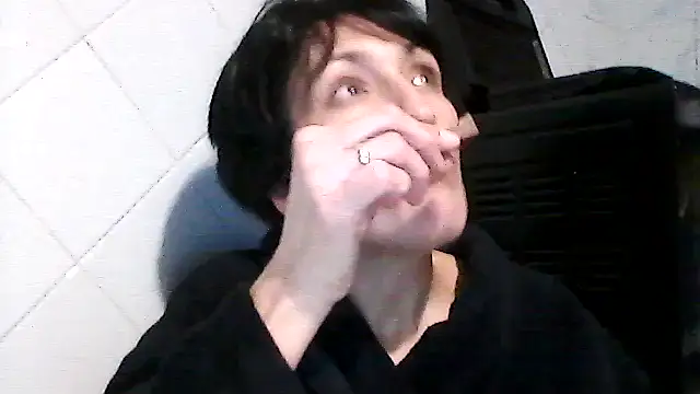 SunnyAmorre online show from 27, 10, 2025