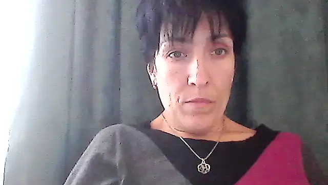 Snapshot of SunnyAmorre chatting on 28, 9, 2025 SunnyAmorre online show from 28, 9, 2025
