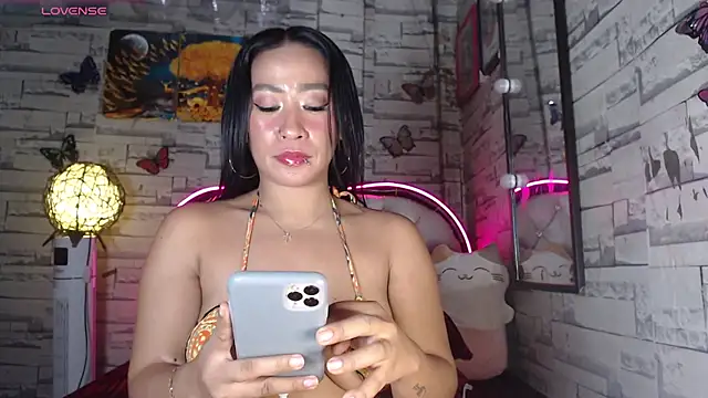 AsianMilfSheryl online show from 5, 3, 2025