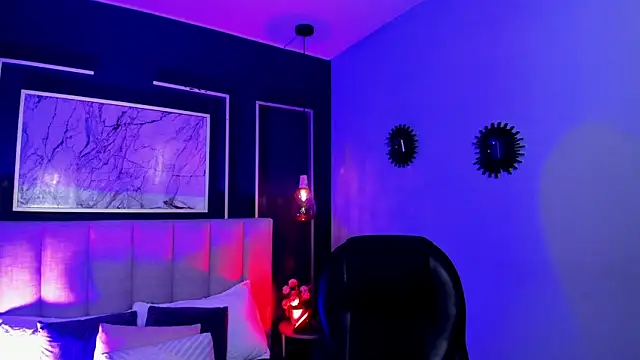 Samantha Brooke online show from 4, 12, 2025