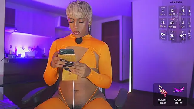 Snapshot of AmberRaus chatting on 27, 11, 2025 AmberRaus online show from 27, 11, 2025