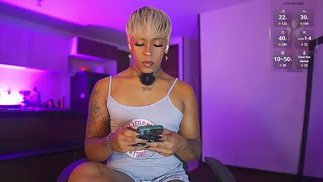 Snapshot of AmberRaus chatting on 16, 11, 2025 AmberRaus online show from 16, 11, 2025