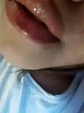Snapshot of Srishtijain51 chatting on 3, 2, 2025 Srishtijain51 online show from 3, 2, 2025