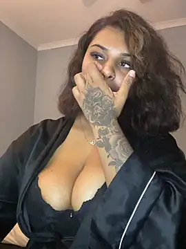 layla amin online show from 31, 5, 2026