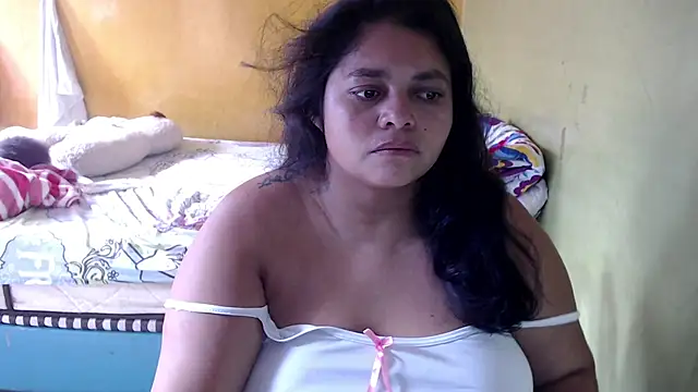 yulieth bbw online show from 18, 7, 2026