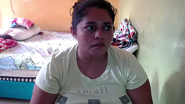 yulieth bbw online show from 17, 7, 2026