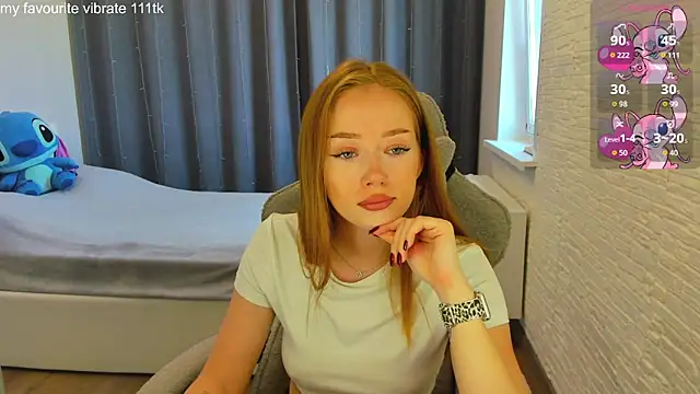 Hot Mia  online show from 20, 5, 2026