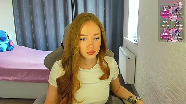 Snapshot of Hot_Mia_ chatting on 4, 7, 2026 Hot Mia online show from 4, 7, 2026