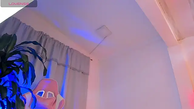 maggie kay online show from 23, 4, 2026