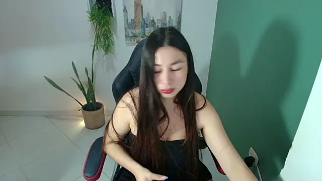 bella 99  online show from 5, 12, 2025