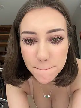 goodforKarina online show from 5, 3, 2025