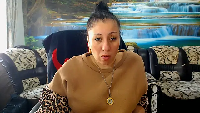 Snapshot of MoistMady chatting on 18, 3, 2026 MoistMady online show from 18, 3, 2026