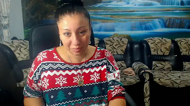 MoistMady online show from 1, 10, 2025