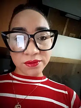 Snapshot of ashley69_brown chatting on 7, 11, 2025 ashley69 brown online show from 7, 11, 2025