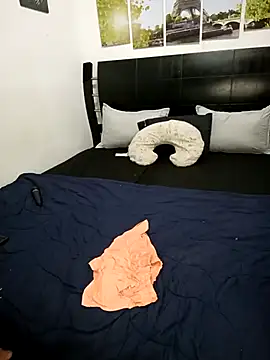 Snapshot of ashley69_brown chatting on 21, 11, 2025 ashley69 brown online show from 21, 11, 2025