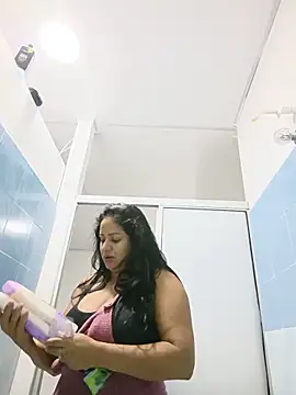 Snapshot of ashley69_brown chatting on 22, 5, 2026 ashley69 brown online show from 22, 5, 2026