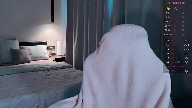 elinanortas online show from 30, 11, 2025