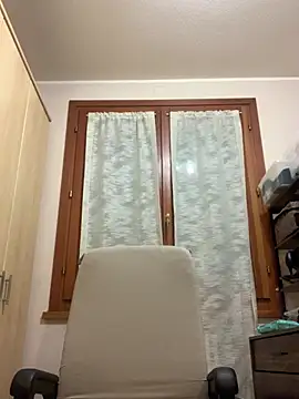 vanda26hot online show from 14, 4, 2026