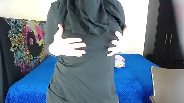 evelyn  salah online show from 4, 5, 2026