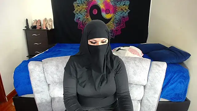 Snapshot of evelyn__salah chatting on 29, 11, 2025 evelyn salah online show from 29, 11, 2025