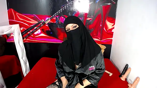 evelyn  salah online show from 30, 1, 2025