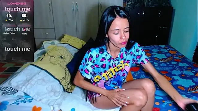 Mia sexy18  online show from 26, 11, 2025