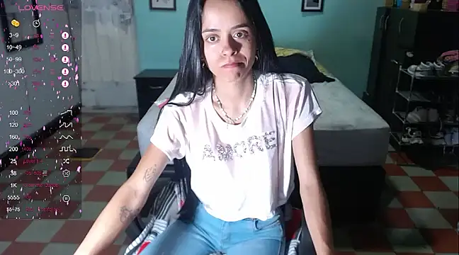 Mia sexy18  online show from 16, 1, 2025