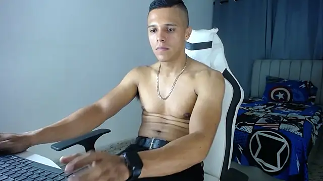 Snapshot of DavidAngell7 chatting on 2, 3, 2025 DavidAngell7 online show from 2, 3, 2025