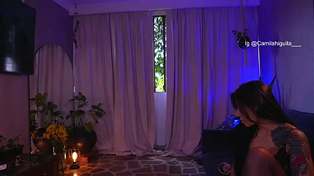 camila3   online show from 13, 1, 2025