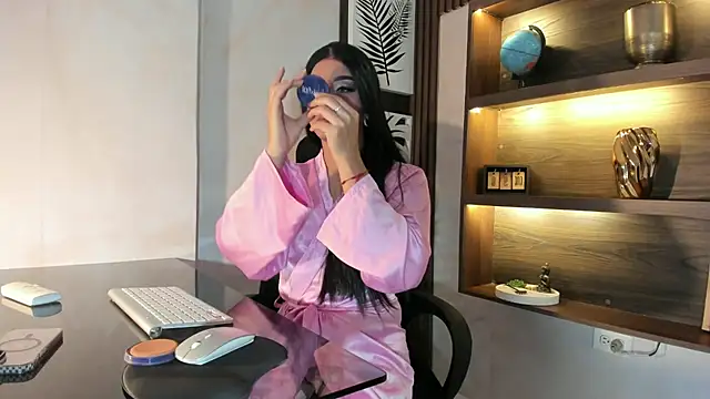 Scarleett 22 online show from 9, 1, 2026