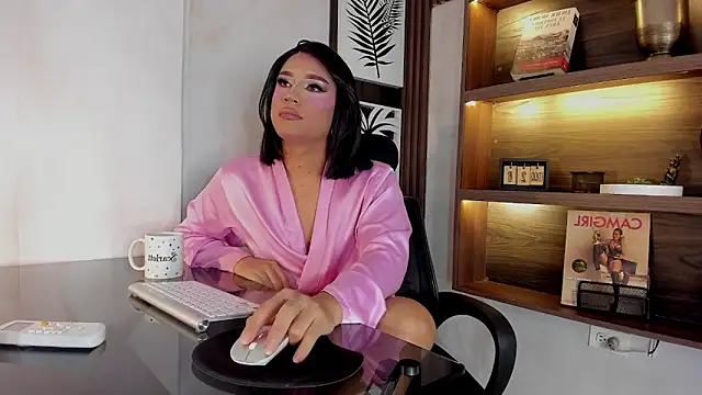 Scarleett 22 online show from 23, 3, 2026