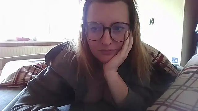 Snapshot of LiquidLeonie chatting on 19, 3, 2026 LiquidLeonie online show from 19, 3, 2026