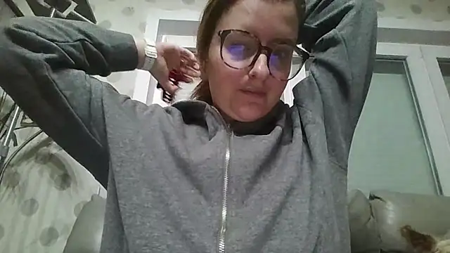 Snapshot of LiquidLeonie chatting on 18, 3, 2026 LiquidLeonie online show from 18, 3, 2026
