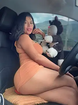 sexi noemi online show from 4, 11, 2025