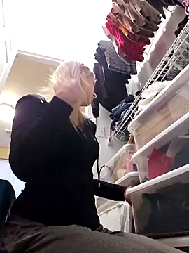 AmethystFoxx online show from 19, 11, 2025